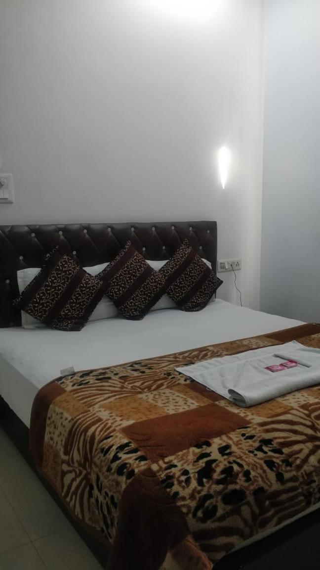 Hotel Alpha Inn By Sonachi Amritsar Dış mekan fotoğraf